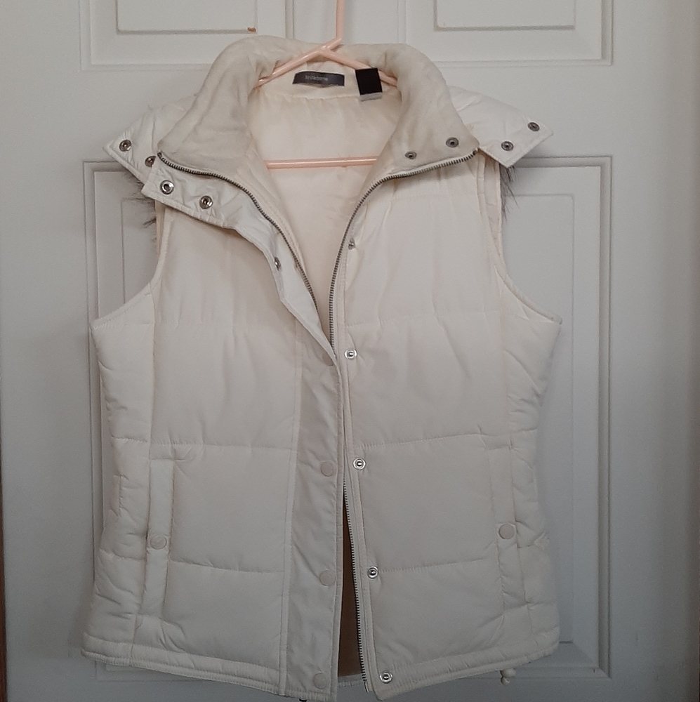 Liz Claiborne Puffer Vest